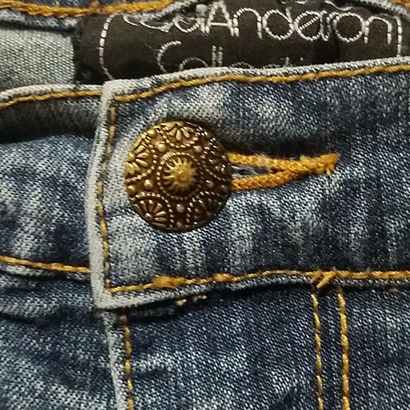 Straight leg jeans with brass button pocket detail - Picture 5 of 6